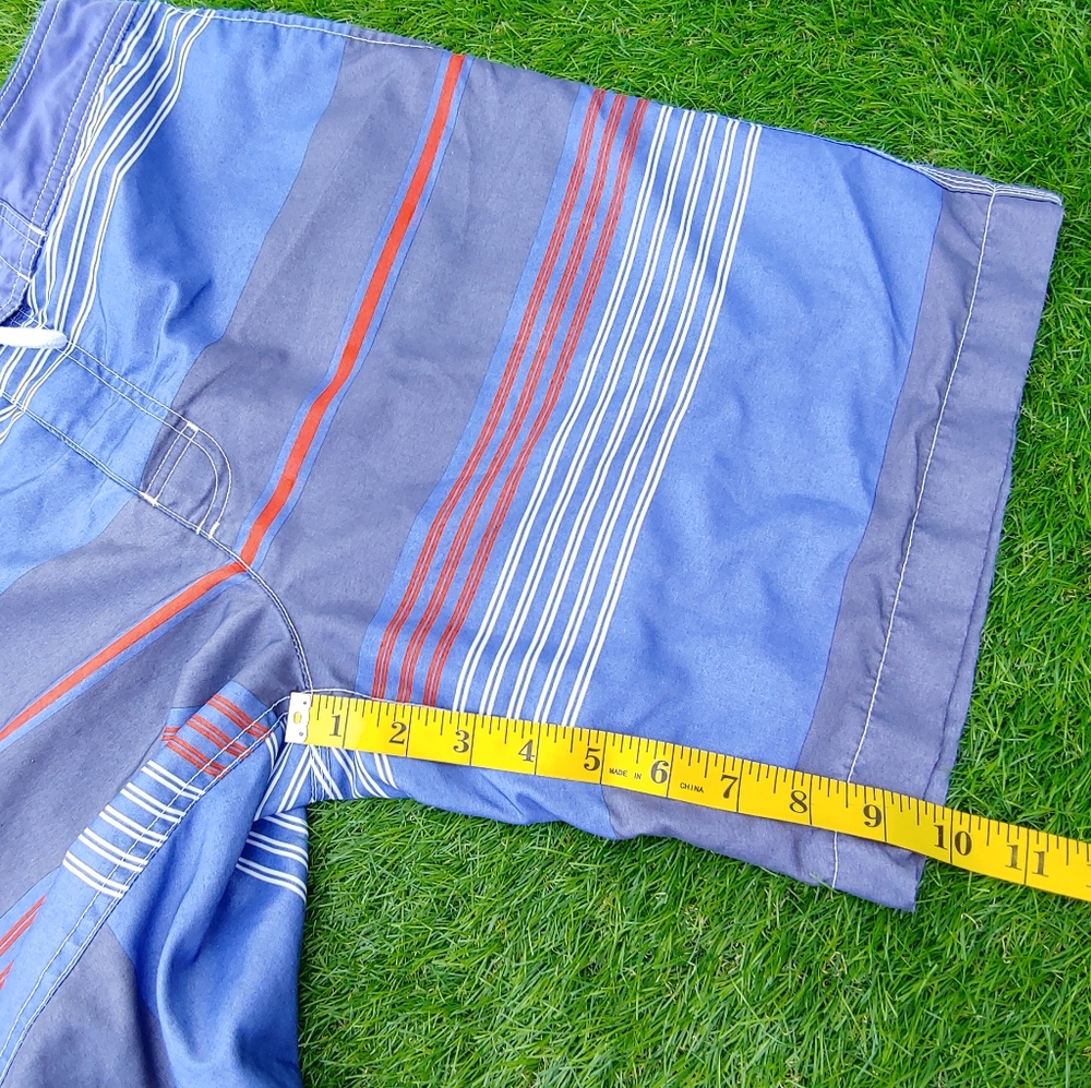 Excellent Used Condition Men's GAP Grey Blue Striped Board Shorts Size Large - Picture 7 of 10